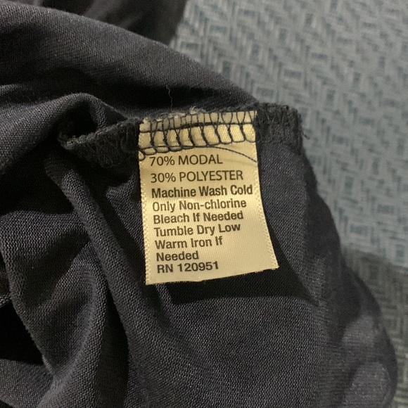 Kaari Brand Top - Picture 7 of 7